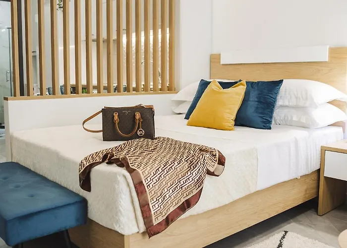 Alfa-central Luxury By Optimum Link *